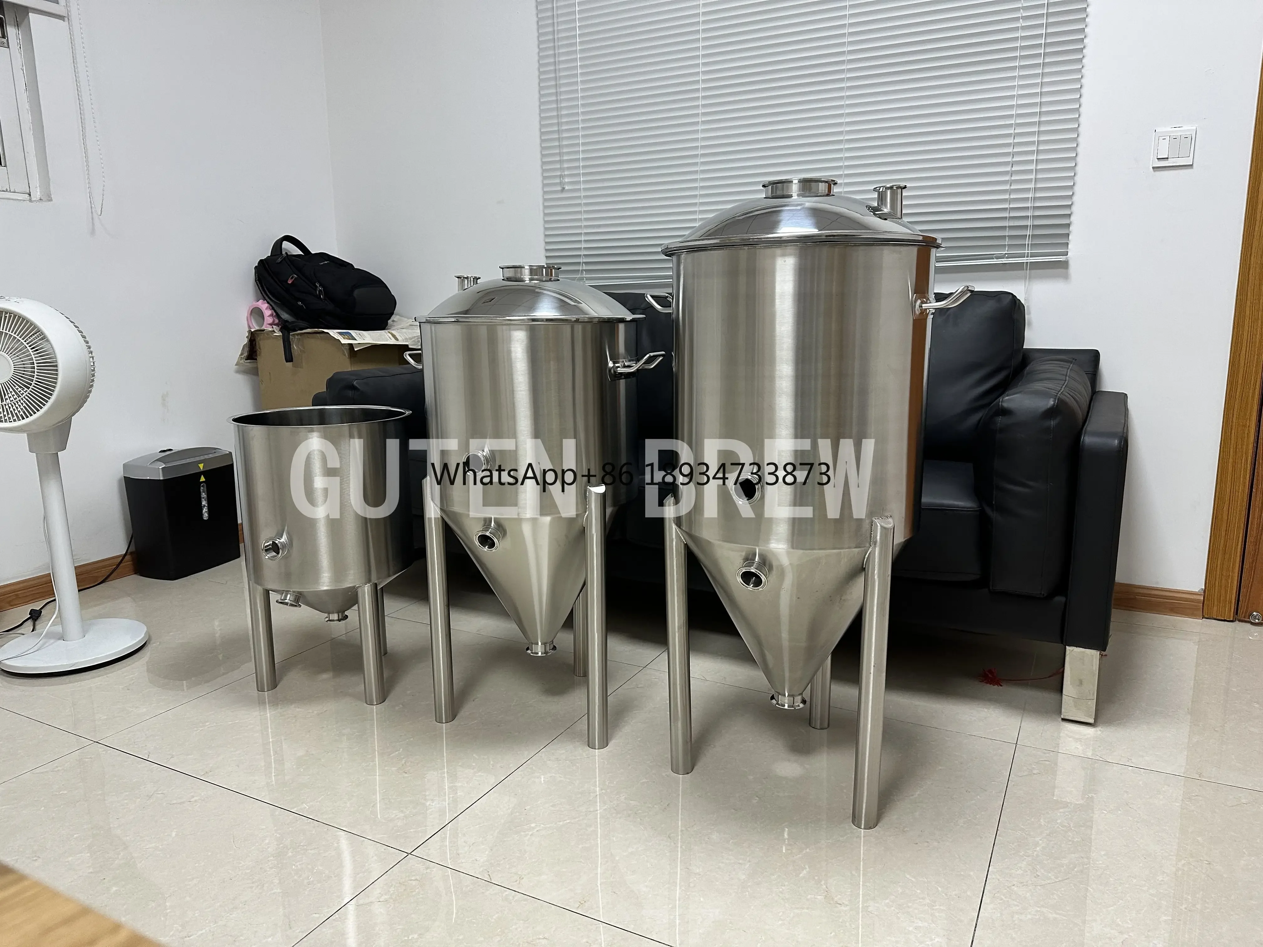 Stainless steel 304 Conical Fermentor 30L-105L Tank Fermenter with Chiller for home brewing Beer fermentation tank