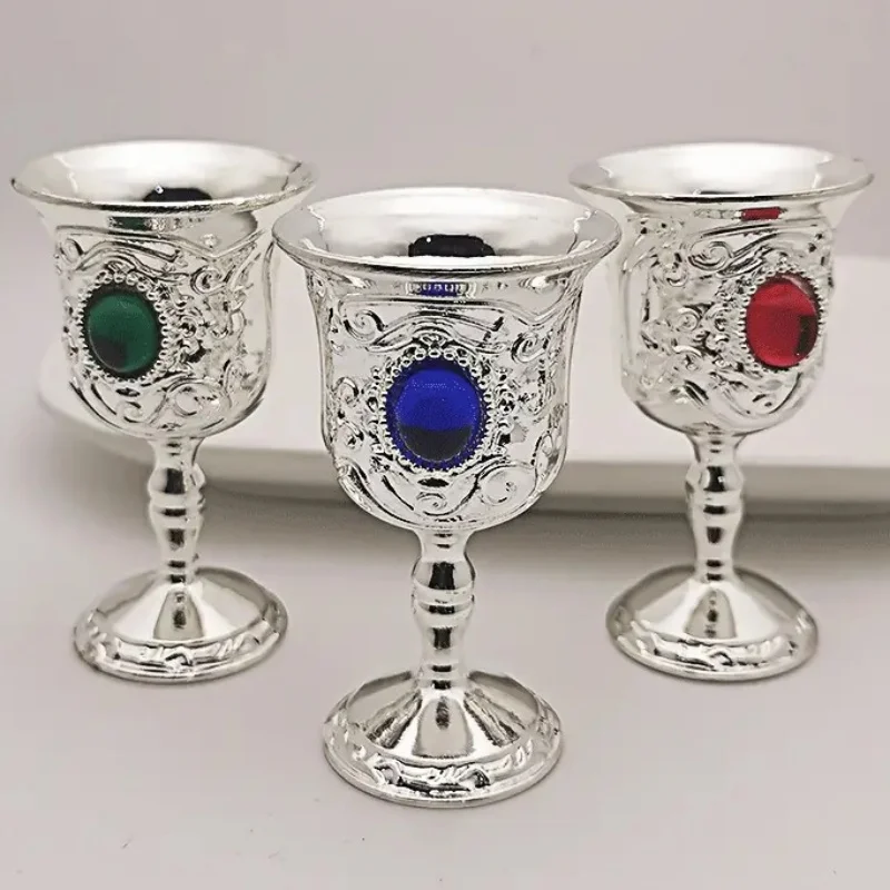 European Mini Glass,Alloy Retro Relief Rose Vodka Cup, Light Luxury Portable Tall Tumbler, Creative Travel Gift Souvenirs, 1pcs