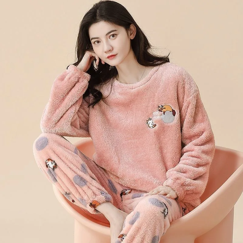 

2023 New Woman Pajama Winter Velvet Homewear Thickened Flannel Nightwear Set Round Neck Loungewear Sweet Longsleeve Sleepcoat