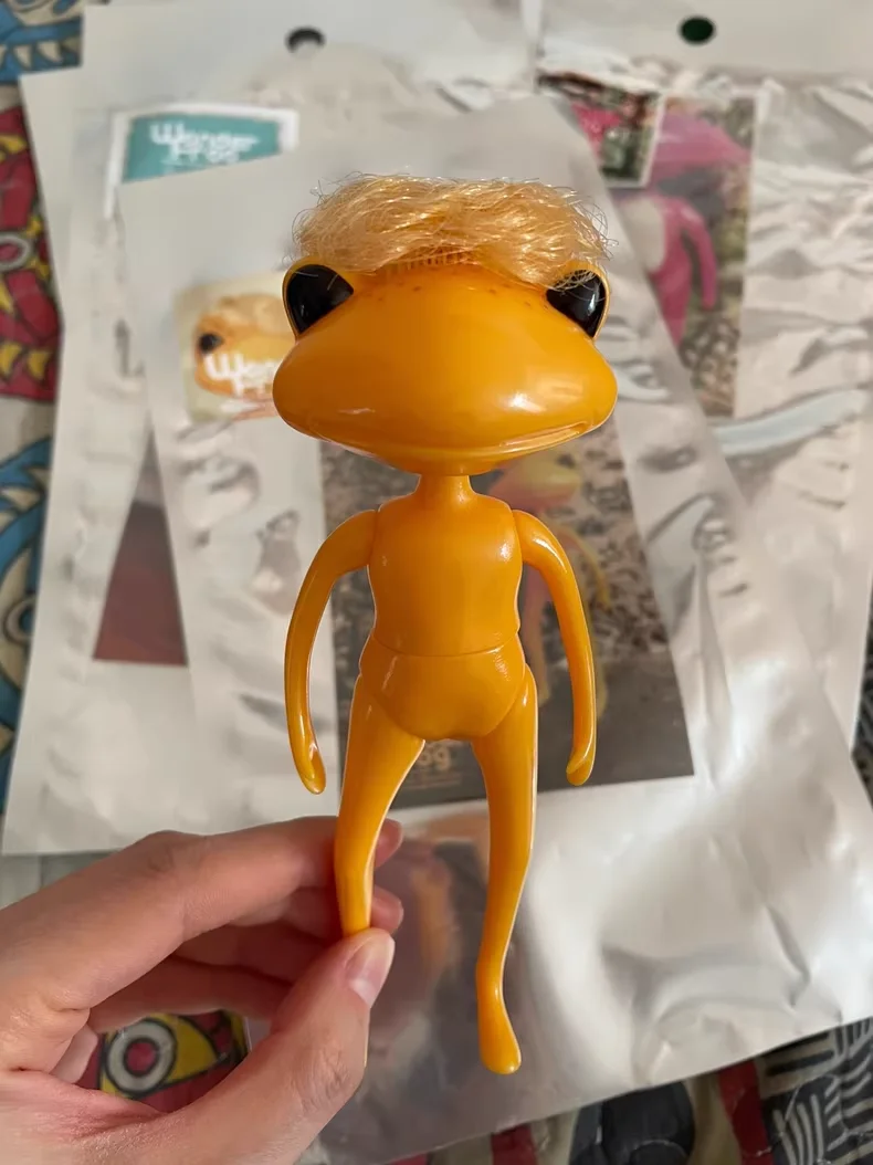 Wonder Frog Cool Figure Doll Designer Toys Customized Body Moveable Froggy Crafts Top Collection Artist Orphan Aesthetics view 4
