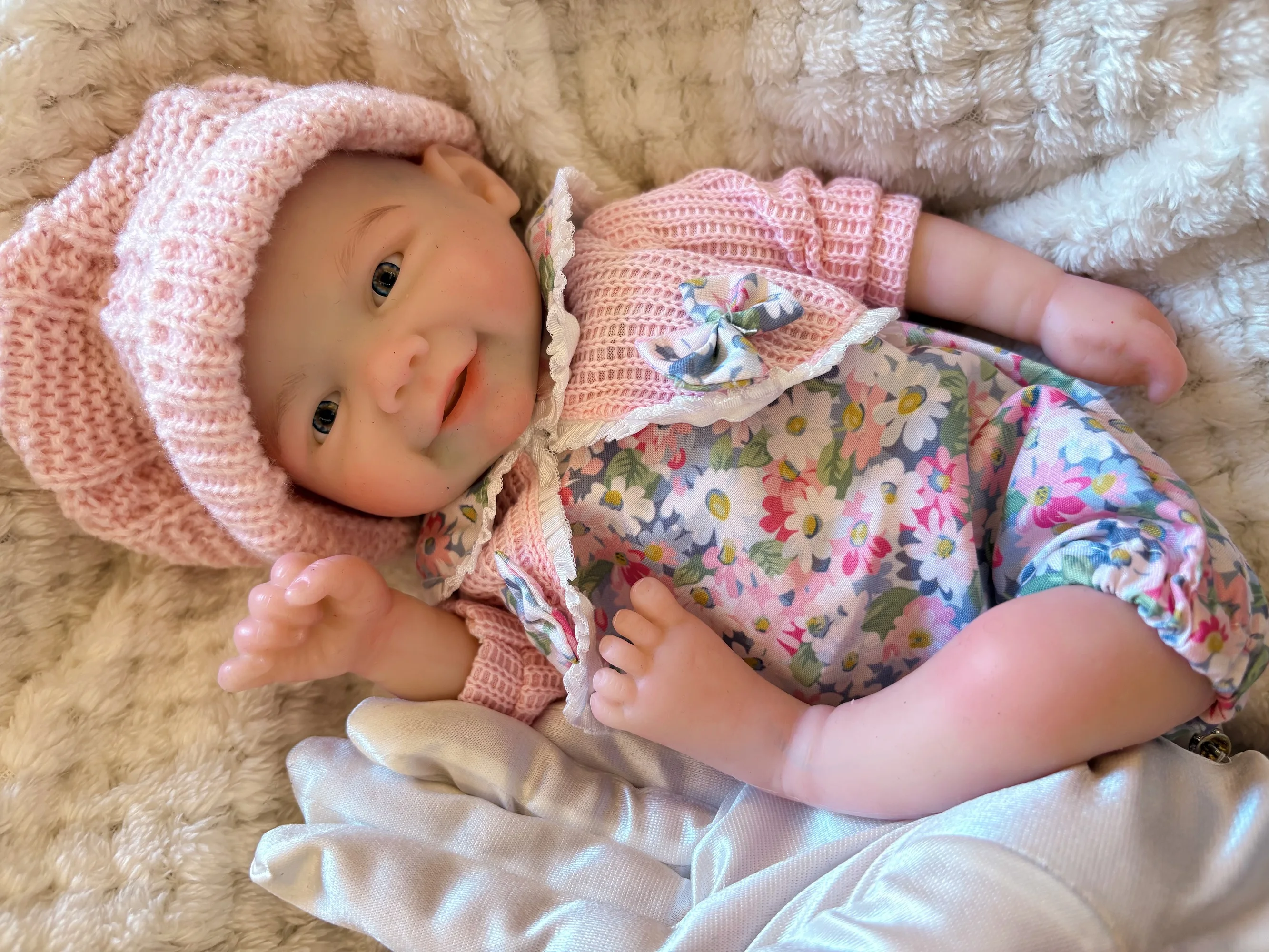 13 Zoll offene Mund Vivienne Reborn Puppe Ganzkörper weiches Silikon Mädchen, 2 Sätze Outfits bemalt Bebe Puppe Spielzeug wiedergeboren de Silikon