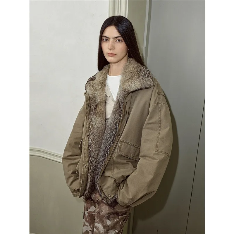 

New Design Winter Outerwear Women Jacket With Imitation Fox Fur Collar Down Coat Fashion 2025