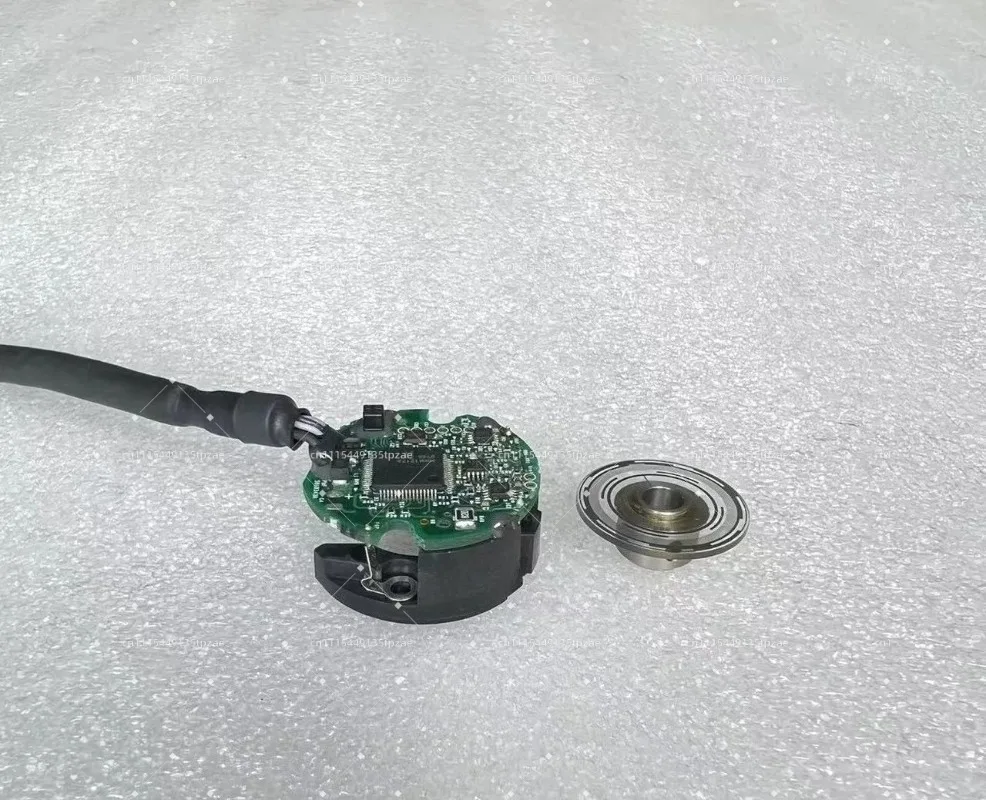 MFE2500P8NX Motion Position Feedback Unit 100W~1000W With Optical Grating Disc