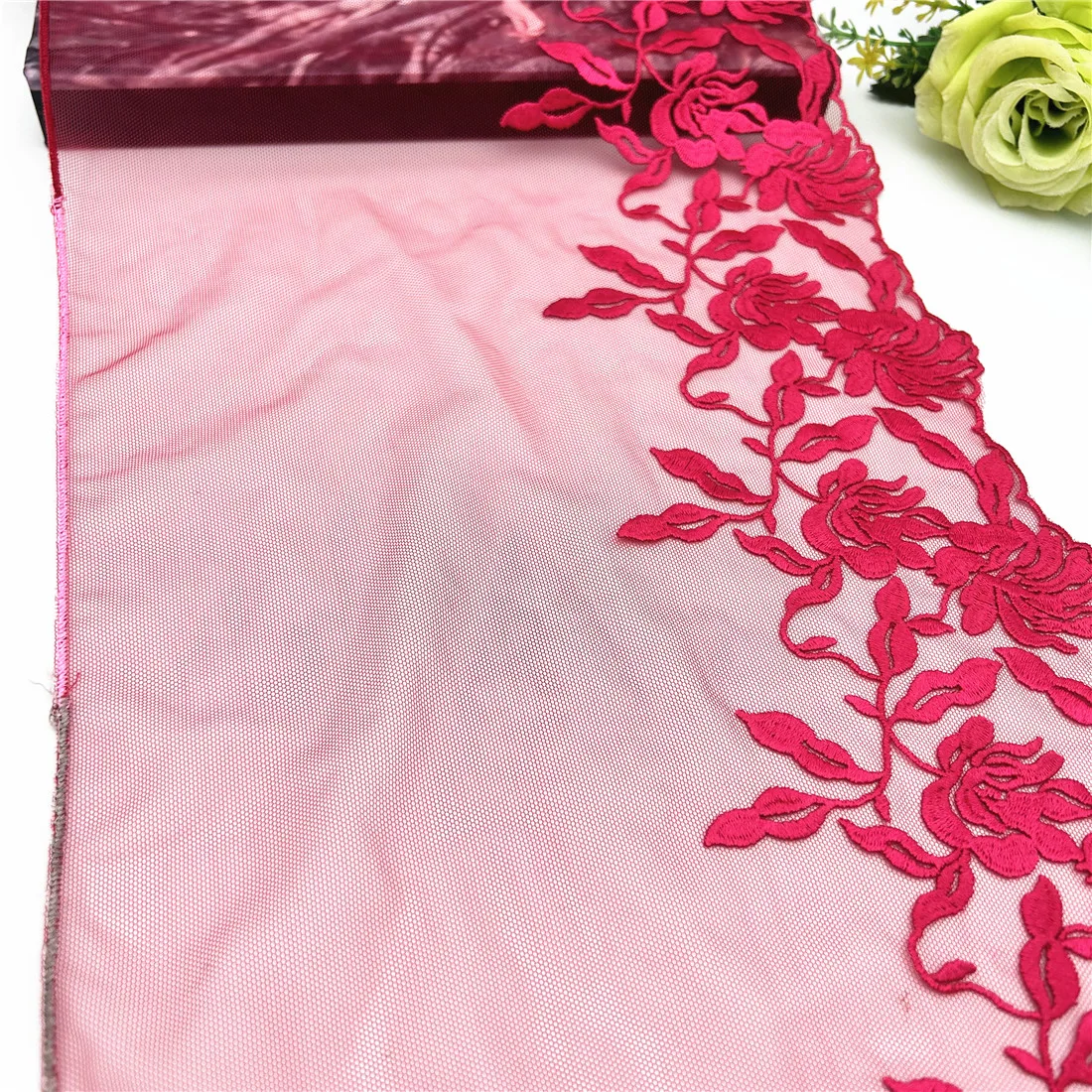 3y/lot Width 25cm Pink Red Non-Elastic Embroidery Lace Trim Clothing Accessories Dress Sewing Applique Costume Lace Wedding