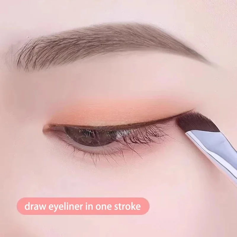 Sickle Eyeliner Brush Eyeshadow Blade Brush Detail Brush Diagonal Eyebrow Brushes Undereyelid To Sleeping Silkworm Makeup Tools