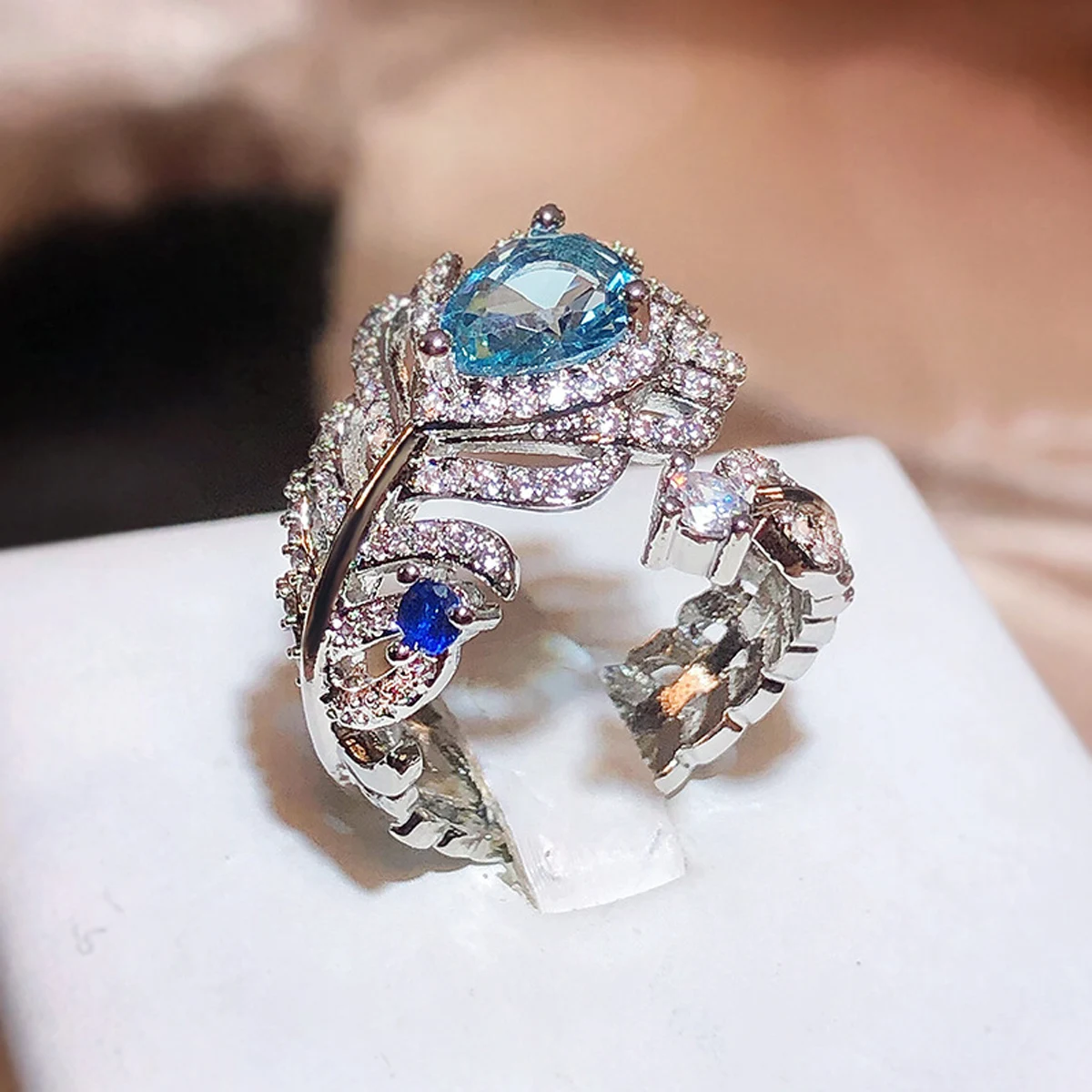 

New Niche Design Blue Zircon Feather Ring Open Adjustable Women's Ring Non-fading Jewelry Birthday Valentine's Day High-end Gift