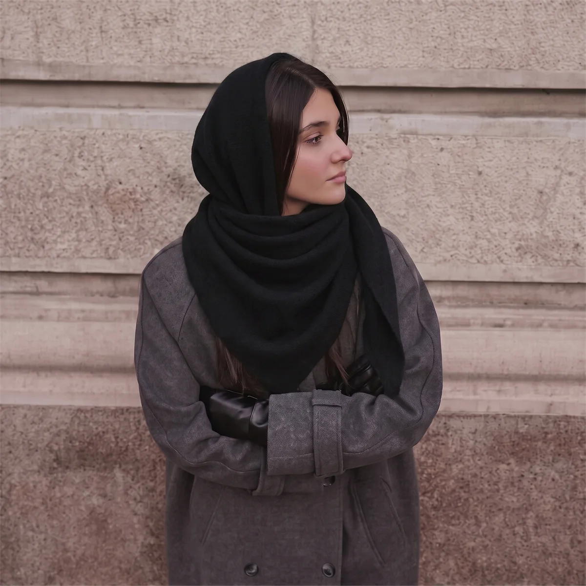 Women Clean Look Knit Triangle Shawl Solid Cosy Neck Scarf Multi‑Contour Head Wrap For Casual Street Shot Neighbor Visit Chilly