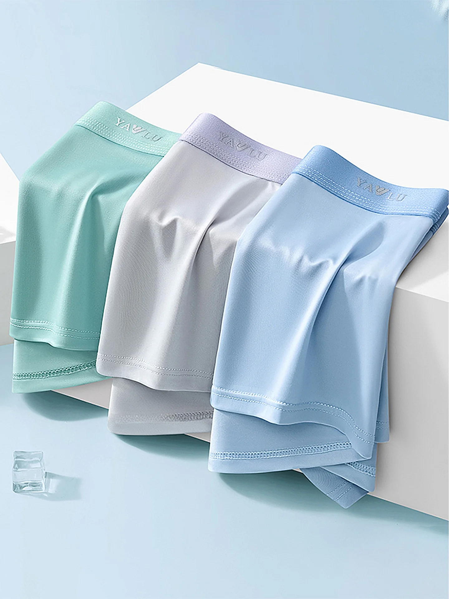 

Yaloo Ice Silk aphene Men's Underwear Boxer orts Anti-Bacterial Mid-Waist Briefs Youth Suitable Comfortable Breathable