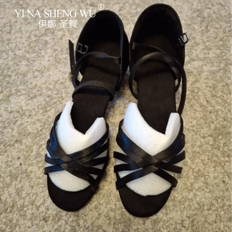 ラテンダンス レディースシューズ 社交ダンス モダンタンゴ パフォーマンス サシャダンスシューズ ラテンダンス練習用 ソフトソールシューズ