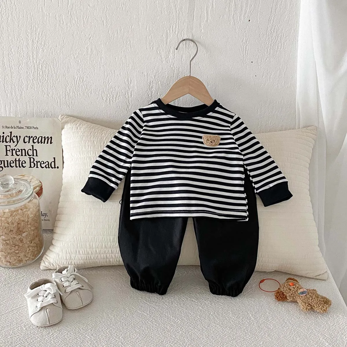 2026 Spring Baby Striped Set Boy Girl Children Letter Print Long Sleeve Tops + Casual Pant 2pcs Fashion Cotton Kid T-shirt Suit