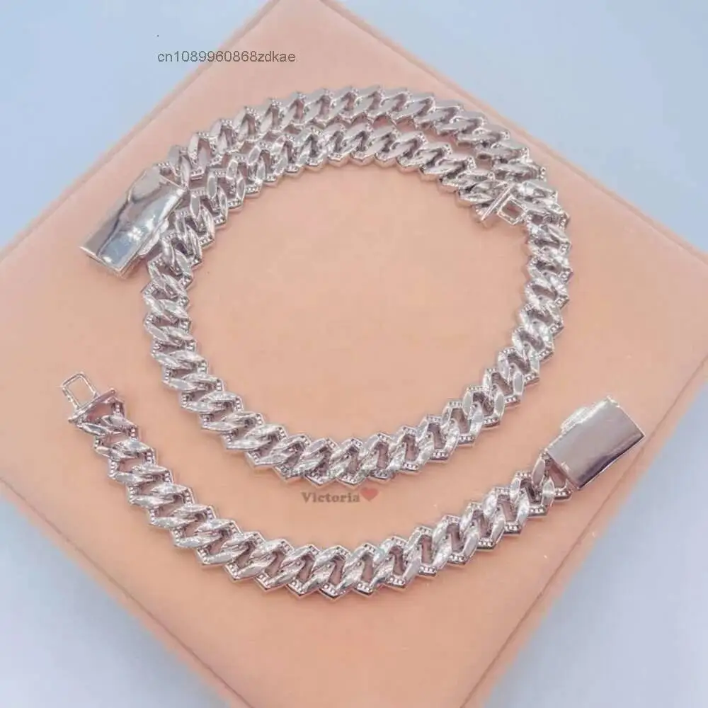 Luxury 15mm Sterling Silver White Gold 15mm Baugette Moissanite Diamond Iced Out Cuban Chain for Men.
