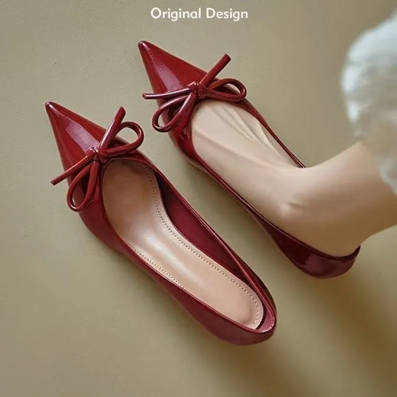 

Beautiful Soft Leather Women's Bow Pointed Toe Single French Heels
