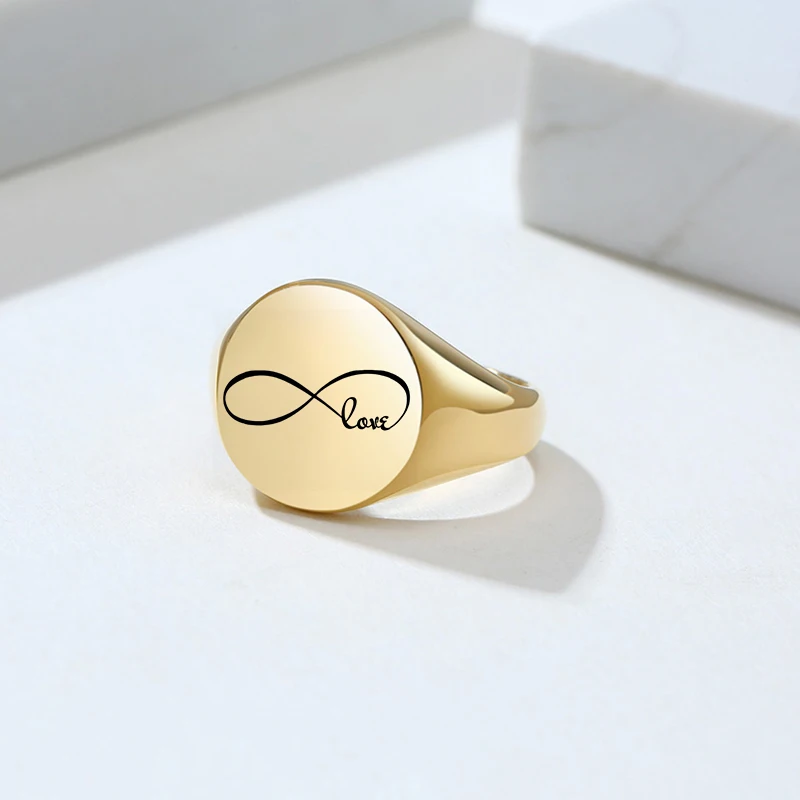 2023 Fashion Personalized Initial Signet Ring for Women Minimalist Alphabet Stamp Statement Ring Blogger Loves Unique Gift