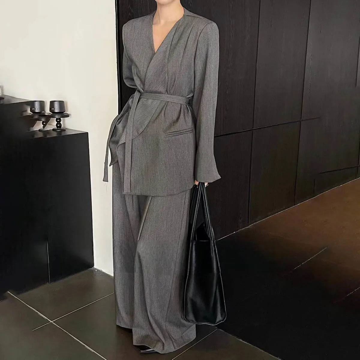 

VTKW Solid-color Vneck Belt-waist Cinched Design With Simple Style 2025 Spring Model High-quality Women's Blazer Loose Pants Set