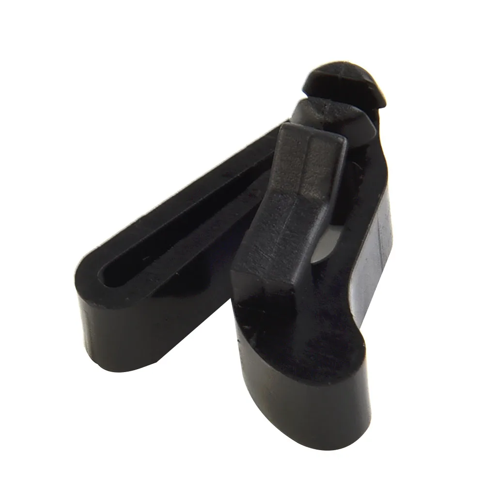 2pcs Fuel Flap Latch Retaining Clip For LAND Rover For DISCOVERY II 1998 To For 2004 BPX700010 Auto Parts