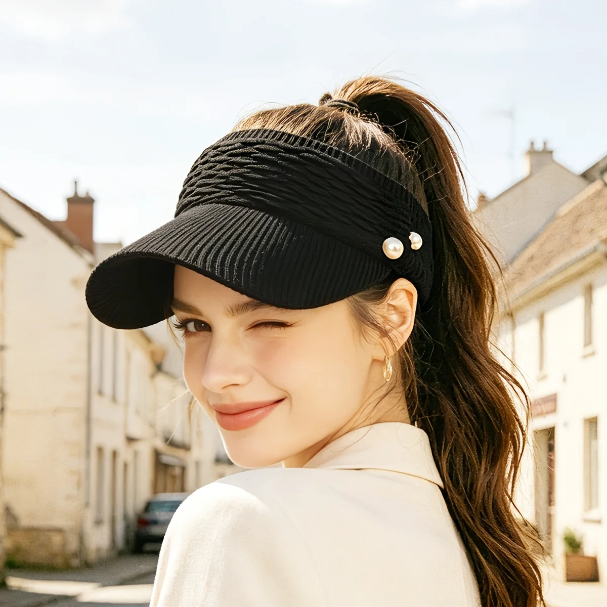 1PC Women's  Spring Summer Elegant Pearl Embellished Open-top Sun Hat,Versatile Knit Baseball Cap,Suitable for Outdoor Hiking