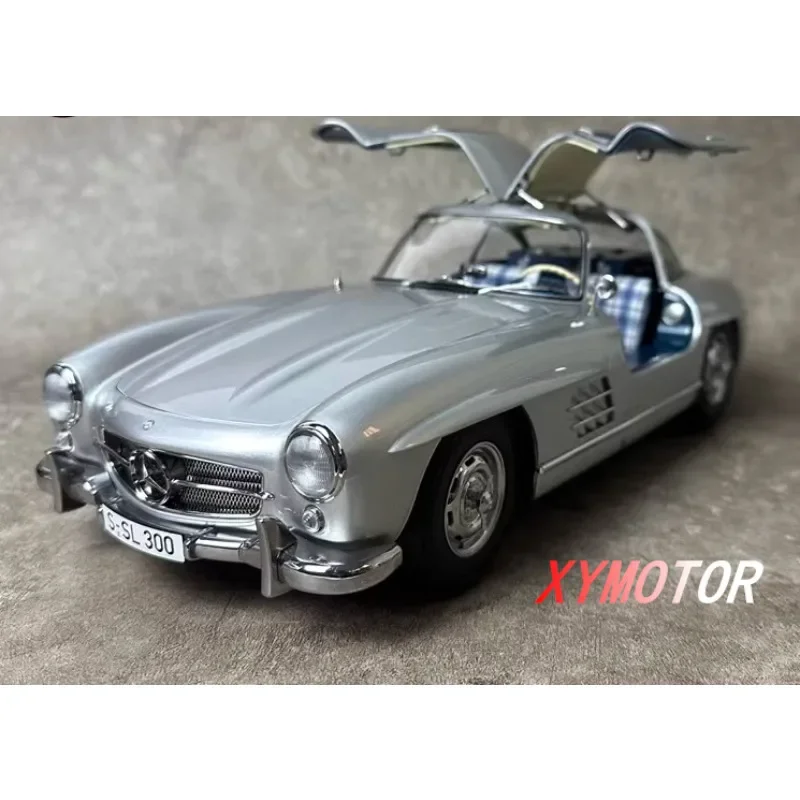 

Schuco 1:12 для Mercedes 300SL, ограниченная серия, 99 шт., литая под давлением модель автомобиля из сплава, игрушки, подарки, коллекция для хобби, серебристый/бежевый