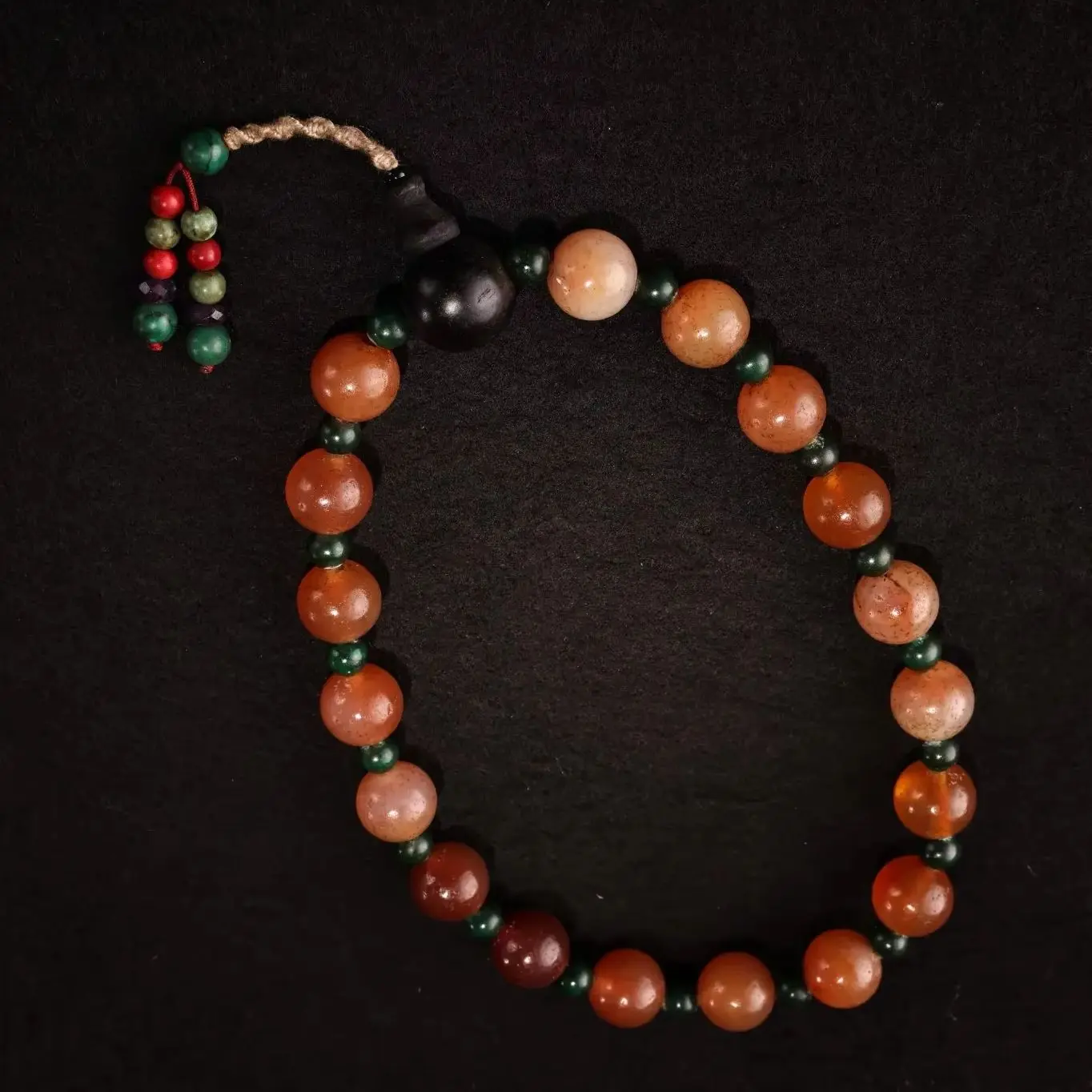 

8"Tibetan Temple Collection Old Natural Red Agate 18 capsules Buddha Beads Bracelet Necklace Amulet Dharma Town house Exorcism