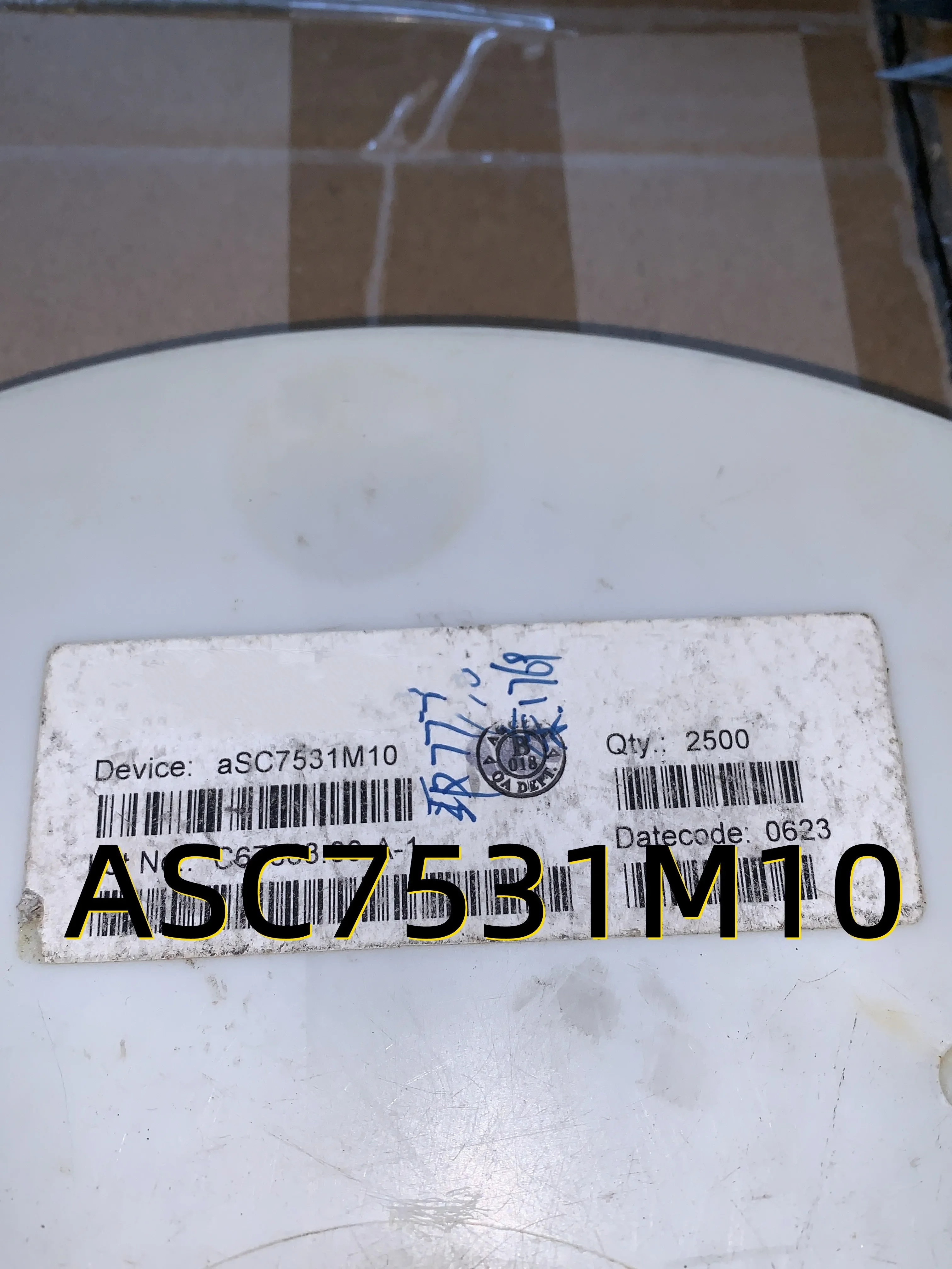 

Совершенно новый оригинальный ASC7531M10 06+ MSOP10