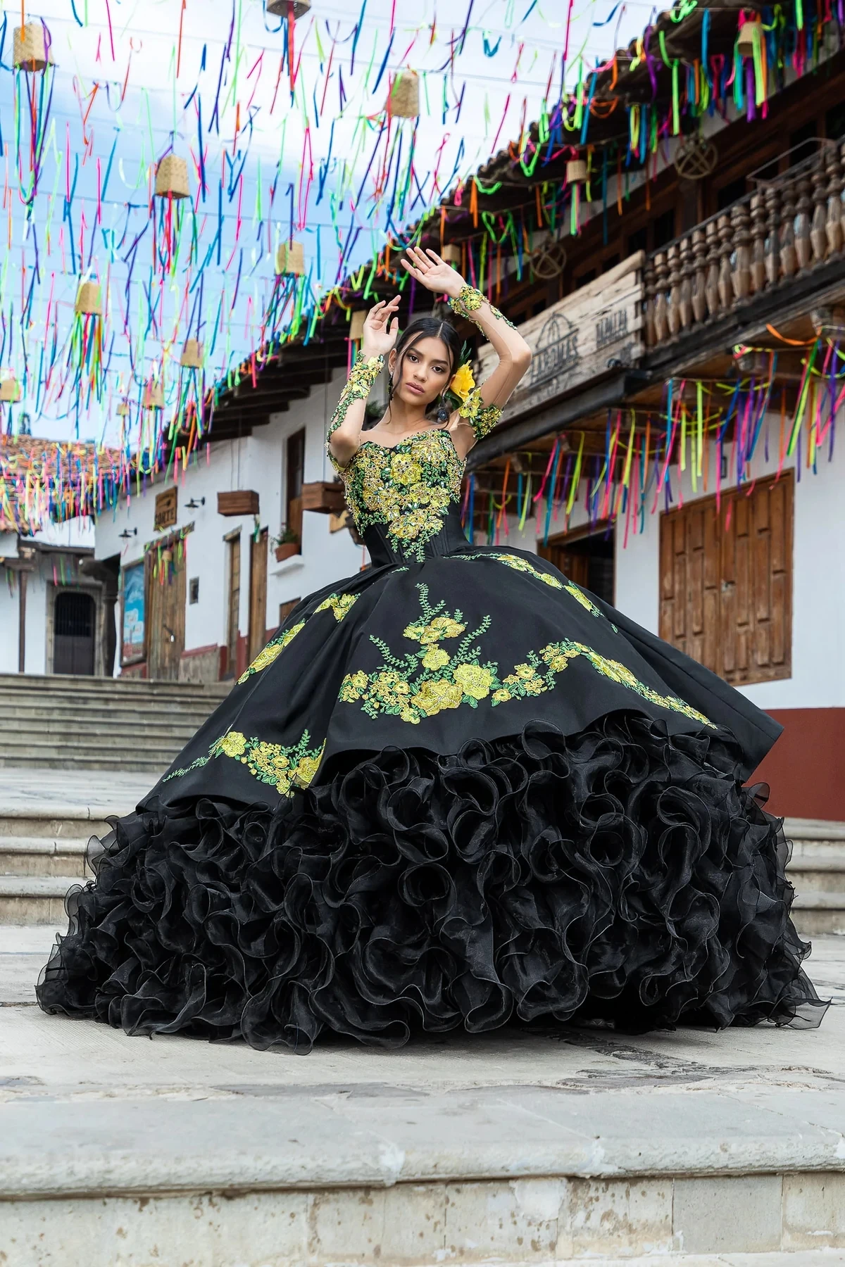 Black Mexican Quinceanera Dresses Ball Gown Long Sleeves Appliques Beaded Ruffled Sweet 16 Dresses 15 Años Customized