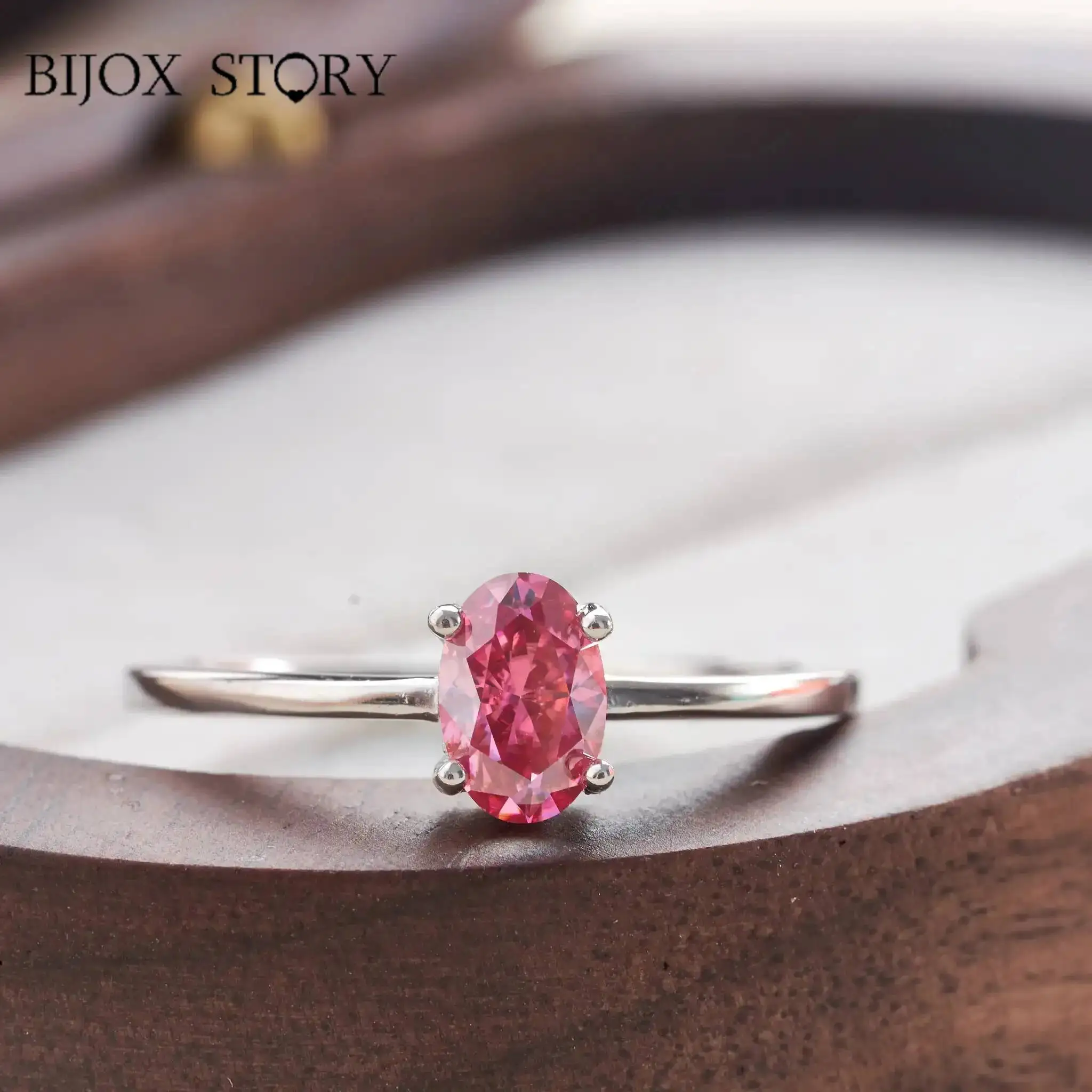 Oval Shape Pink Color 0.5ct Moissanite Ring For Charm Lady Silver 925 Jewelry Lab Diamond Rings Sterling 925 Silver Wedding Band