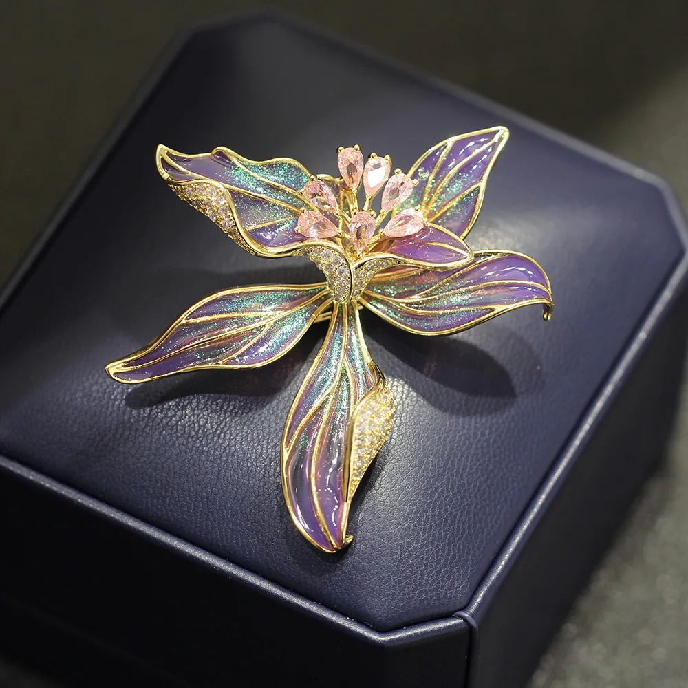Chinese Style Elegant Lucky Auspicious Iris Brooch For Women Gold Base Purple Enamel Sparkling Crystal Pin For Luxury Suit Coat
