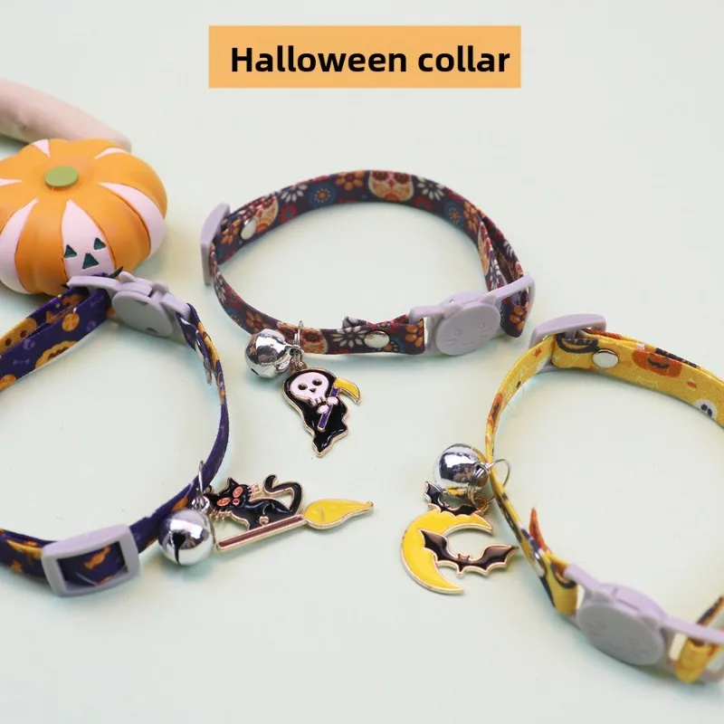 

New Pet Halloween Collars, Cat and Dog Neck Rings, Bell Pendants, Easter Ornaments
