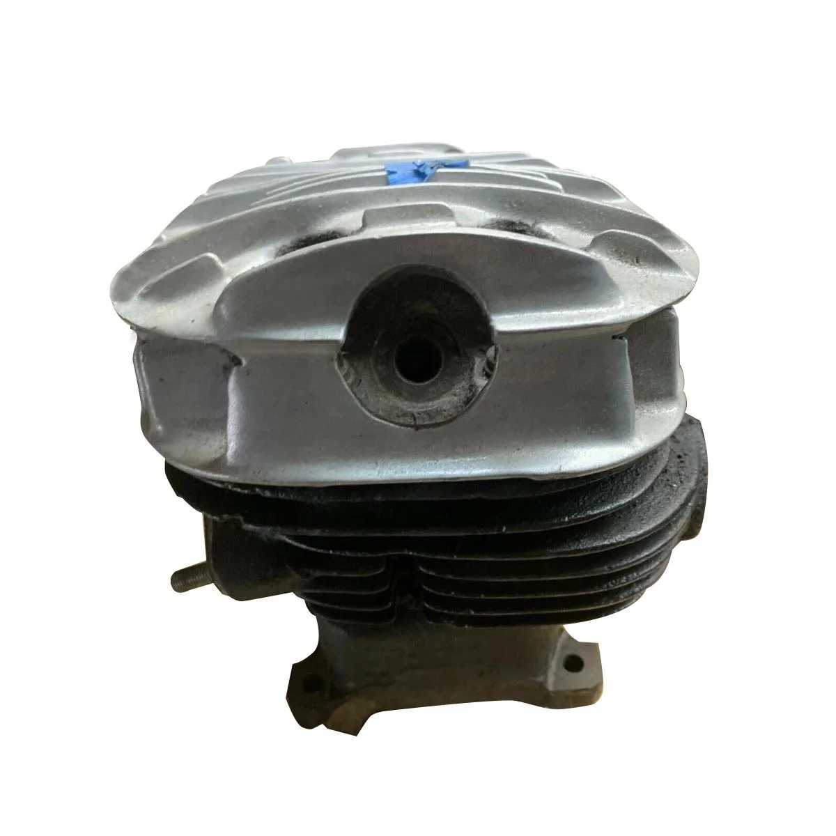 

750cc Motorcycle Engine Parts 2 Cylinder 4 Valve Cylinder Head Comp for K750 Motorcycle Accessories