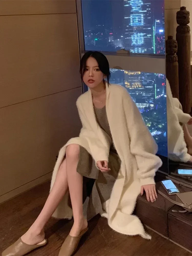 

Women's White Fluffy Long Sleeve Cardigan Knitwear Winter Imitation Mink Velvet Soft Sweater for Women's Clothing