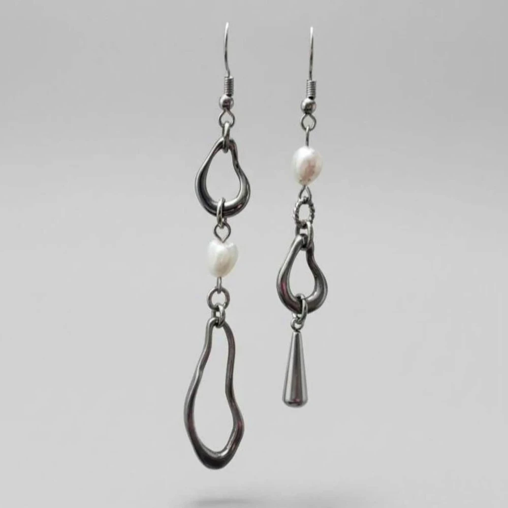 Deformed earrings, special-shaped do not match long pendant earrings | stainless steel