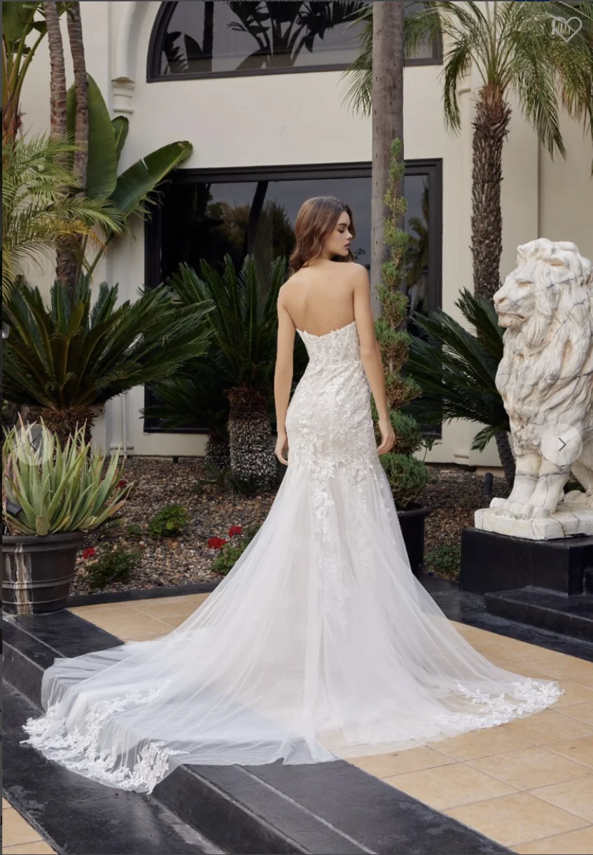 Strapless Mermaid Wedding Dress 3D Floral Lace Sheer Corset Bodice Tulle Bridal Gown Cathedral Train Elegant Wedding Gown