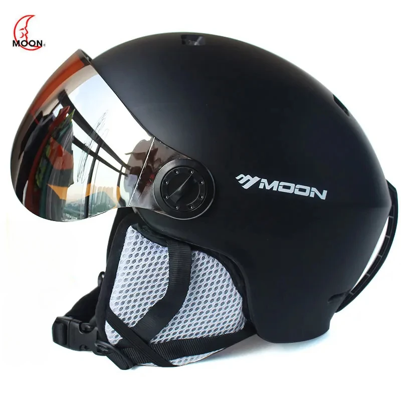 Winter Sports Helmet with Goggles for Adults, Ideal for Skiing, Snowboarding and Skateboarding