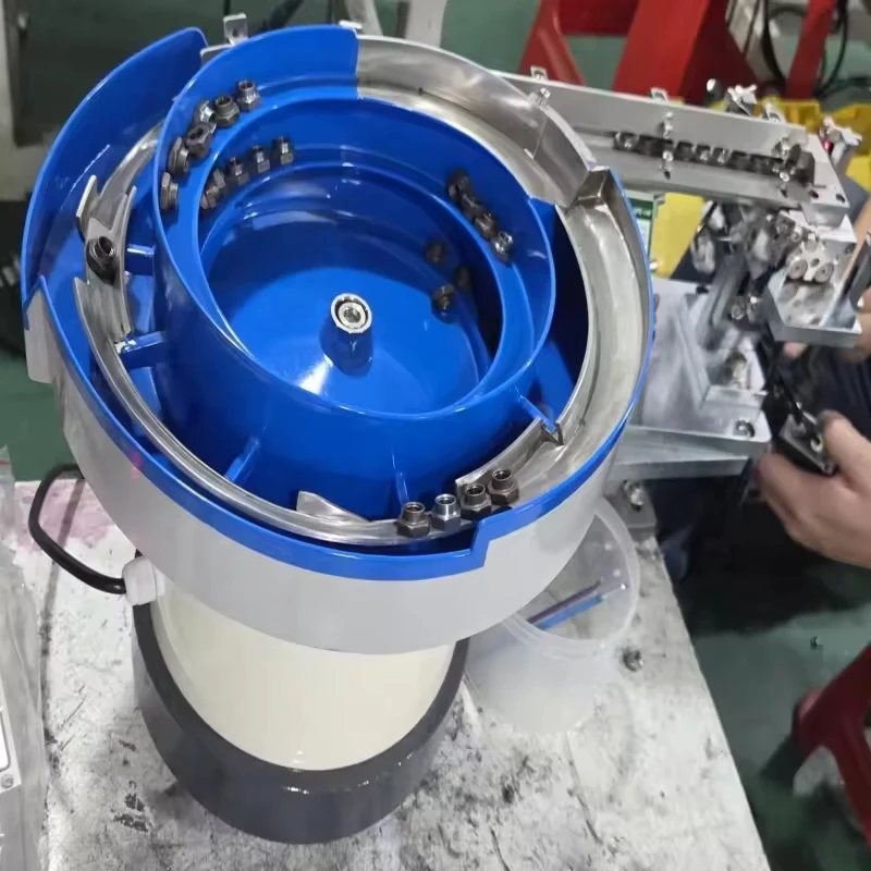 Stainless Steel Vibrating Feeder with Motor & Engine for Multiple Nuts Specifications 80PCS/min Discharge Speed