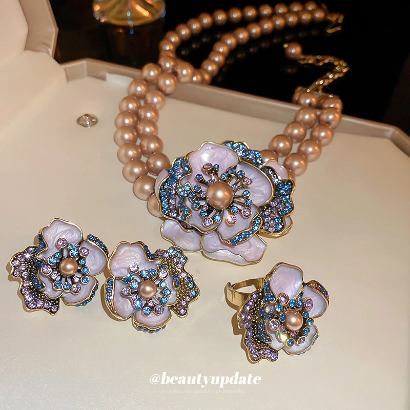 New Diamond-Studded Pearl Flower Necklace Earrings Ring Set Vintage Style Collarbone Chain French Accessories Party Pearl Gifts