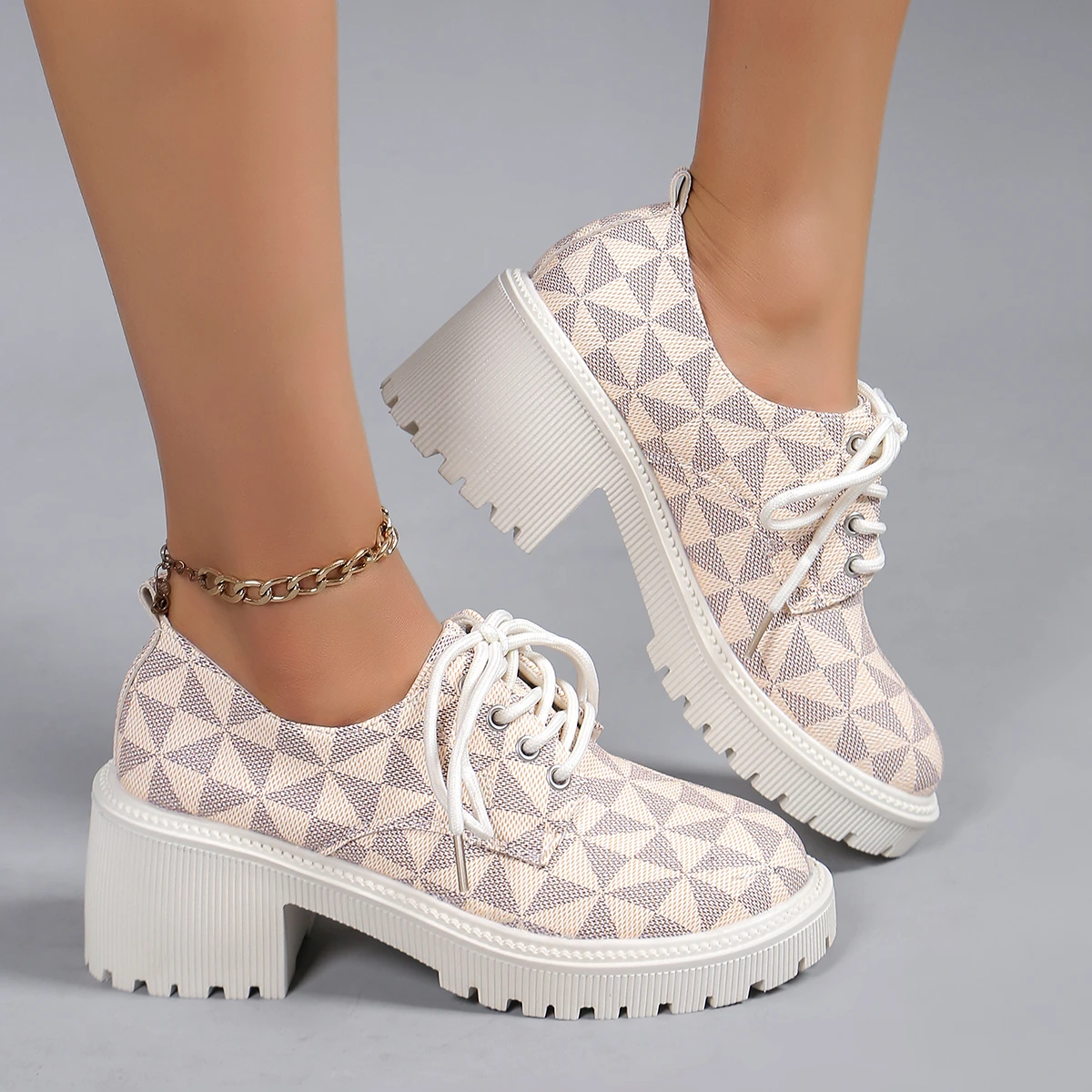 

Туфли женские с круглым носком, лоферы, оксфорды, платформа, металлическая цепочка, пряжка, плоская подошва, повседневная обувь, Мэри Джейн