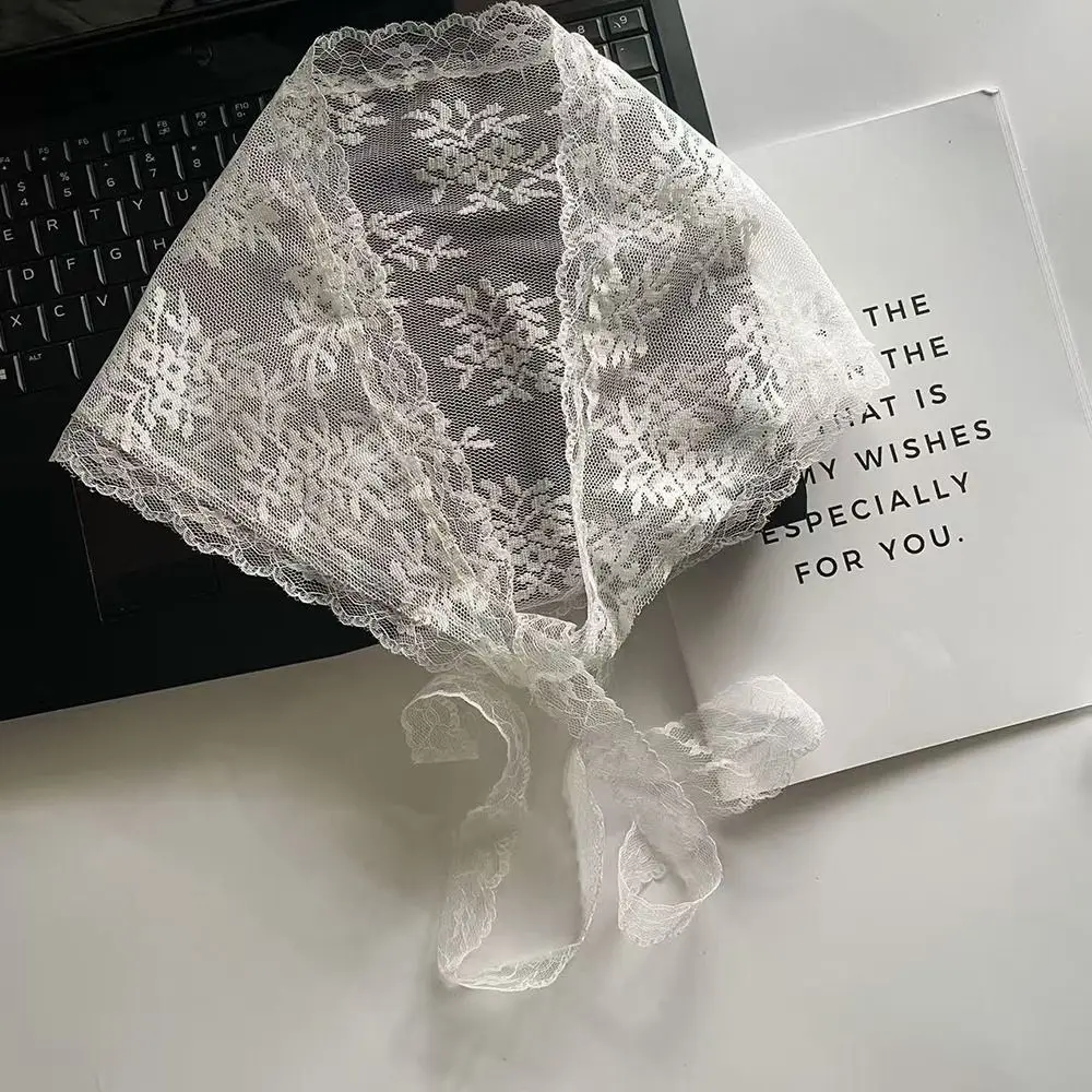 Elegant White Woven Floral Lace Hair Scarf Wraps Sweet Breathable Lace Hair Accessories Retro Triangle Headscarf Photo