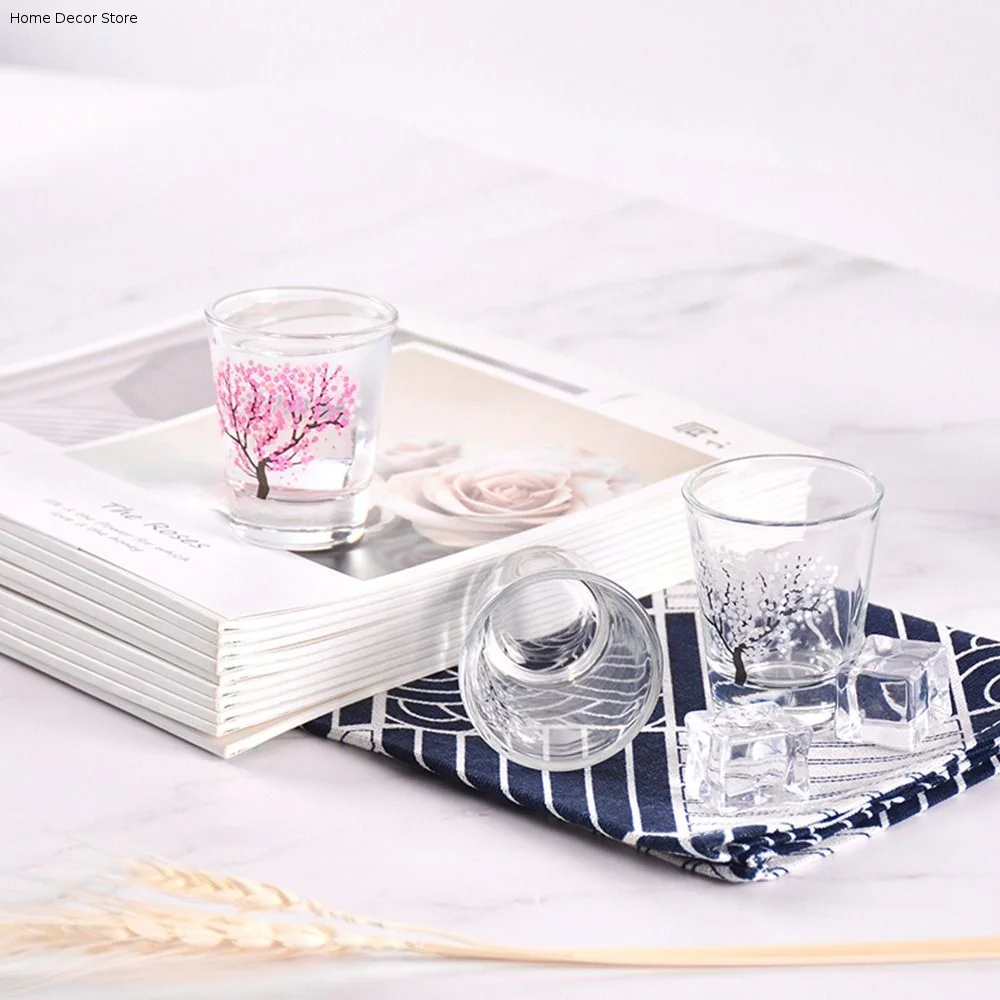 Durable Liquor Color Changing Glass Temperature Sensing Baijiu Wine Glass Sakura Cup Water Cup