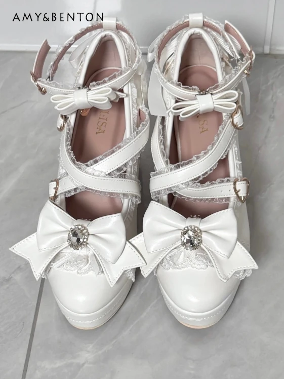 Zapatos japoneses de tacón alto y suela gruesa para mujer, zapatos de Lolita con forma de corazón, subcultura, corazón dulce, lazo de diamantes de imitación, tacones altos de encaje