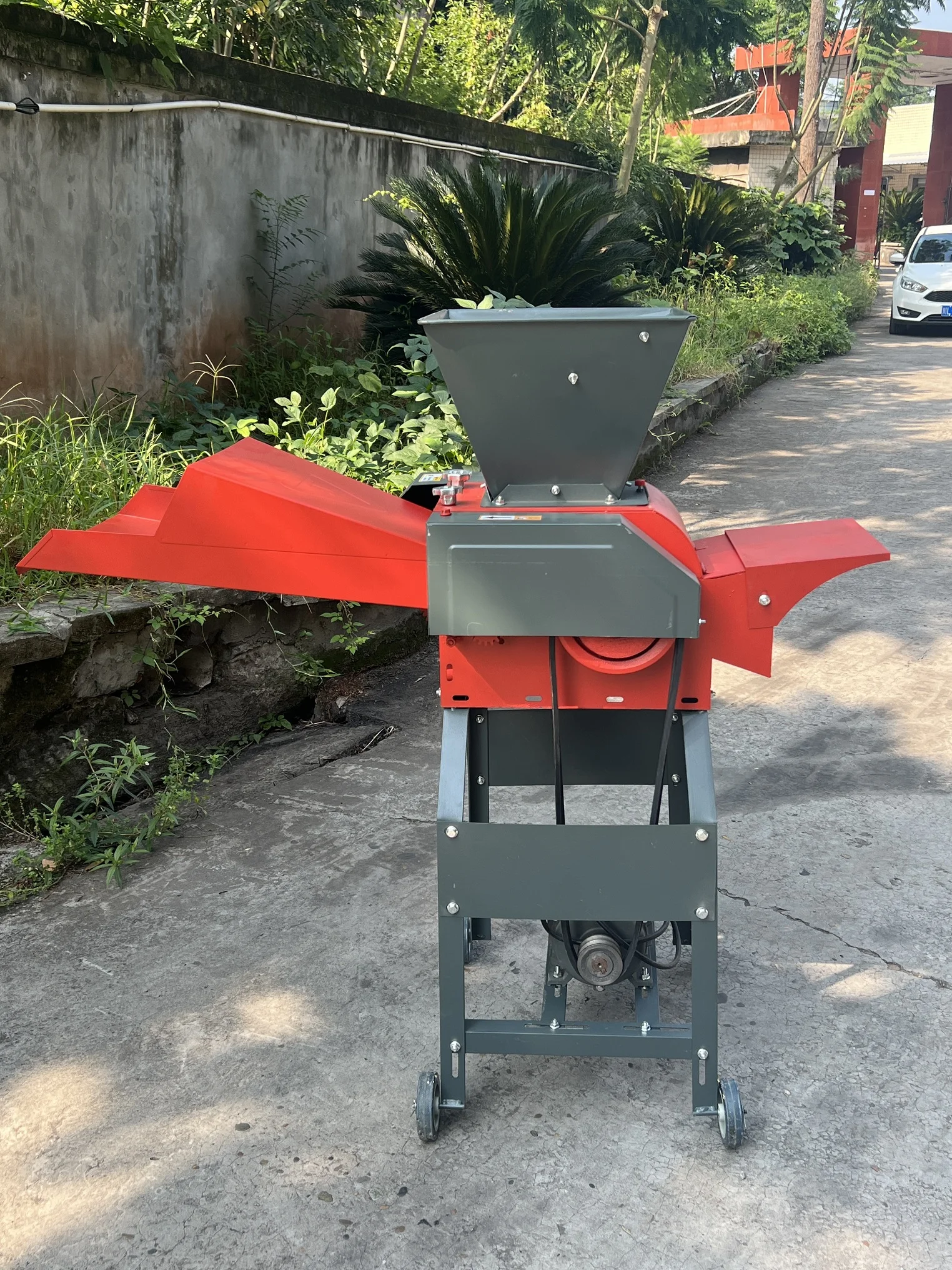 Forage Chopper / Corn Stalk High Capacity Paddy Straw Corn Stalk Chaff Cutter