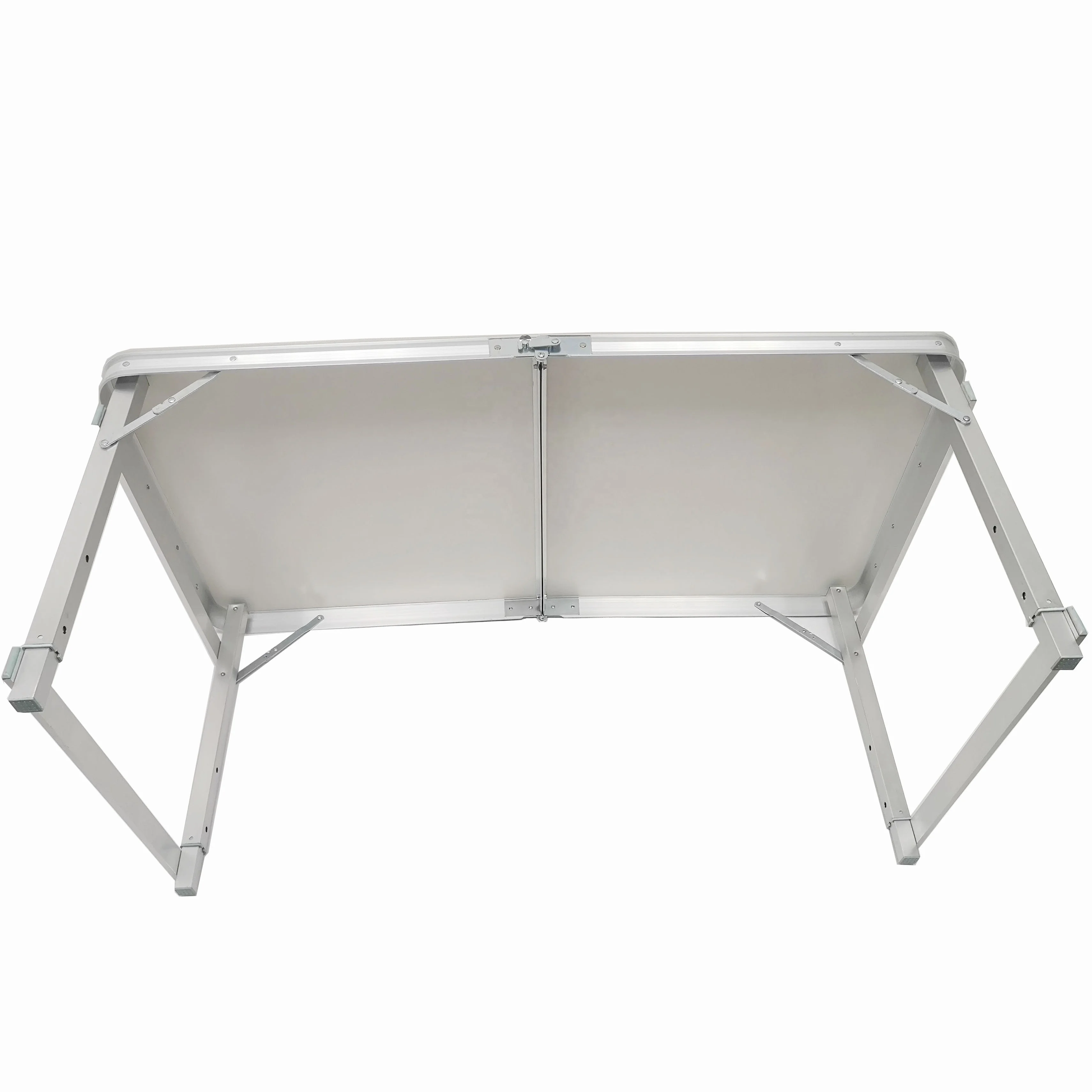 Tani aluminiowy składany stół i krzesła kempingowe, stół piknikowy do użytku na zewnątrz.