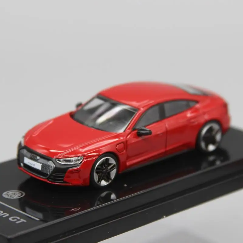 

PARA 1:64 RS e-tron GT легкосплавный автомобиль, литье под давлением и игрушечный транспорт, модель автомобиля, миниатюрная масштабная модель автомобиля для детей