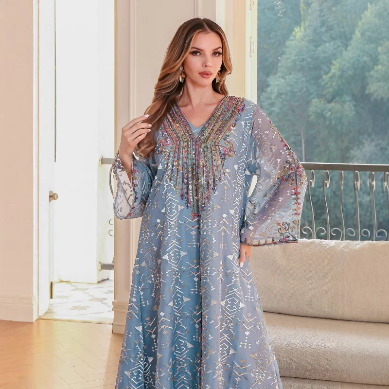 

2025New Muslim Women's Dress Middle Eastern Dress Long SkirtabayaArabian Embroidered Robe