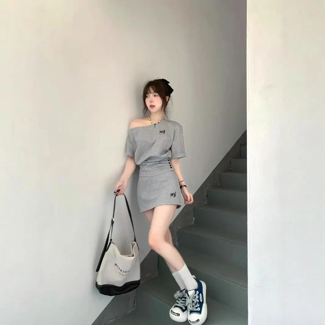 

Korean Style Fashion Summer Sportswear Shoulder Bared Slimming Short Sleeve Short Skirt Two-Piece Set High Waist Shorts