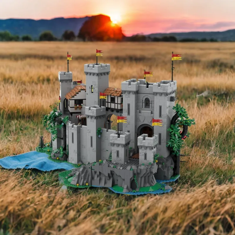 1605pcs MOC Middle Extension Castle Model Building Blocks Toys Christmas Gifts Construction Collection Assemble 3D Birthday