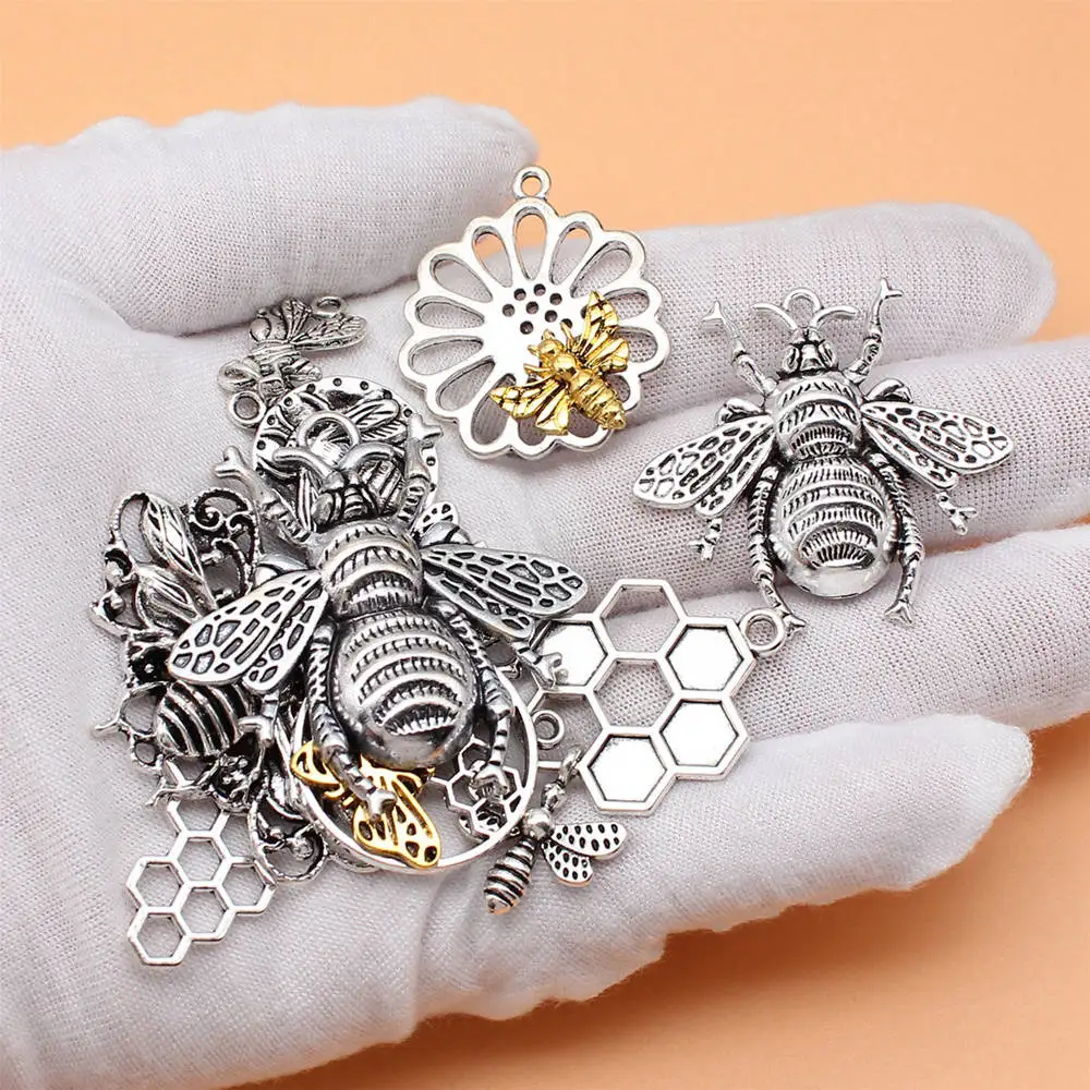 Vintage Jewelry Antique Silver Color Bee Charms Collection  Items Components 10pcs