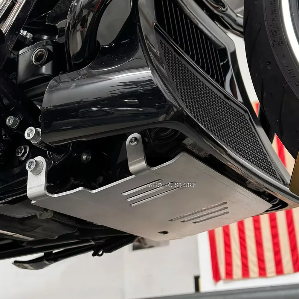 Engine Chassis Skid Plate For Street Glide Special FLHXSE CVO Road Glide FLTRXSE 2024 2025 Motorcycle Engine Chassis Guard