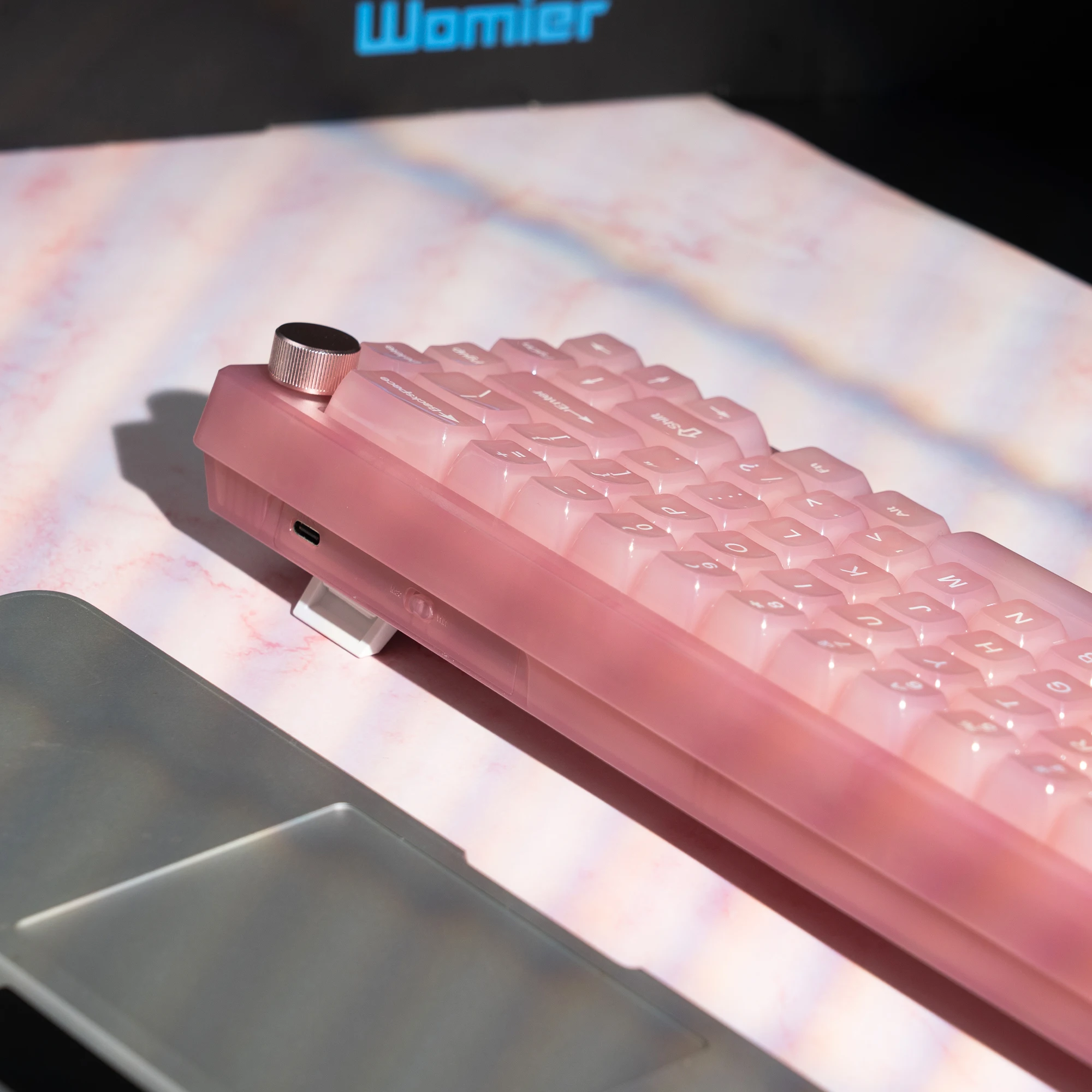 Womier VK66 Pro Wired Mechanical Keyboard VIA Support Gasket Mount RGB Hot Swappable Keyboard with Knob