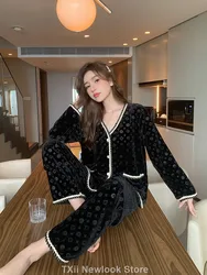 Gold Silk Velvet Sleepwear for Women, Spring and Autumn: Red-Hot Home Clothes with Long Sleeves and Outdoor Wear Suit for Winter