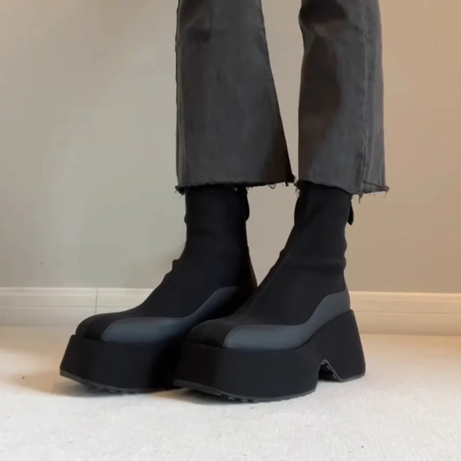 

Thick soled height increasing short boots made of genuine leather for women new autumn/winter 2025 short boots for women