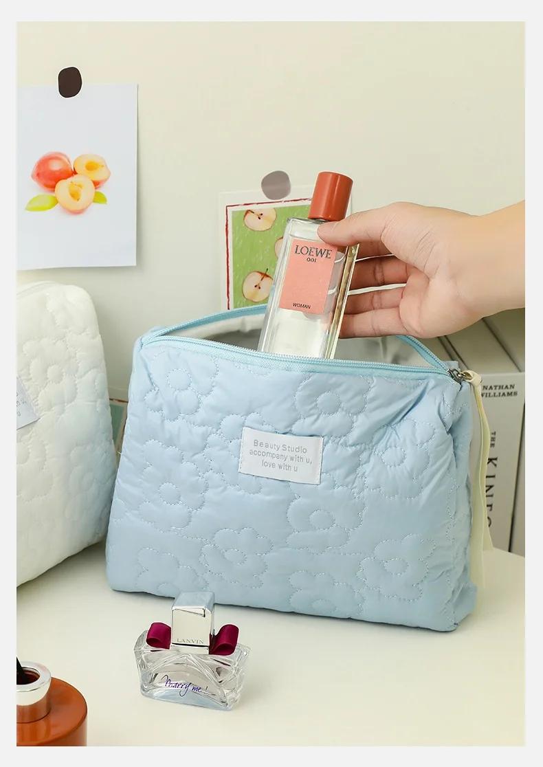 Quilting Flower Kosmetiktasche mit großem Fassungsvermögen, wasserdichte tragbare Aufbewahrungstasche, Reise-Make-up-Tasche – Detail 8